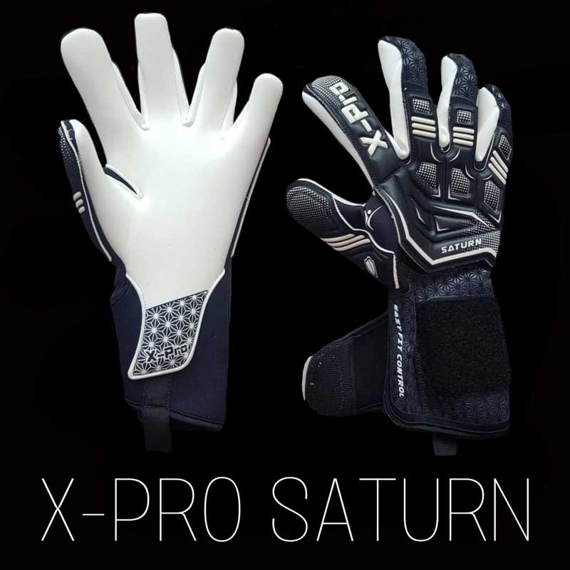 SATURN - BLACK/WHITE (NEW IN)